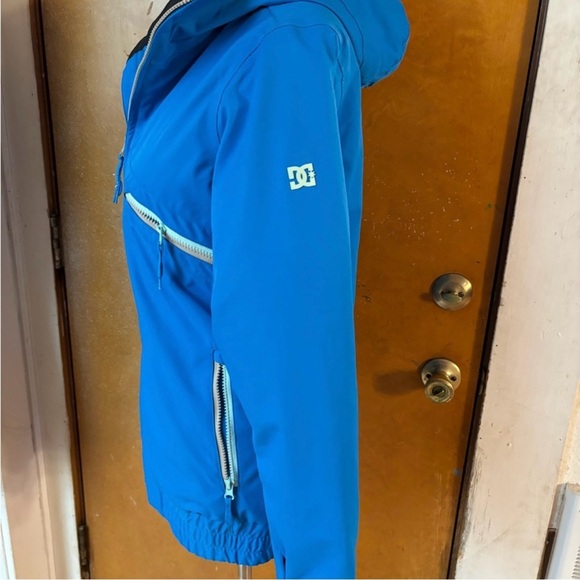 DC winter ski /Snowboarding coat jacket. - Picture 2 of 6